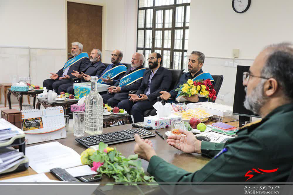خادمان مسجد مقدس جمکران از حافظان امنیت تقدیر کردند