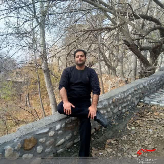 شهادت یک بسیجی مدافع امنیت با اسلحه جنگی شاتگان توسط اغتشاشگران شهادت یک بسیجی مدافع امنیت با اسلحه جنگی شاتگان توسط اغتشاشگران