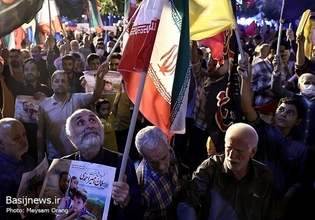 تشییع پیکر شهید مدافع امنیت «امیراحمدی» در شهرک شهید محلاتی