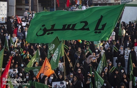 اجتماع مردمی بزرگداشت «حبیب حرم، سرلشکر شهید حسین همدانی» در میدان امام حسین برگزار شد