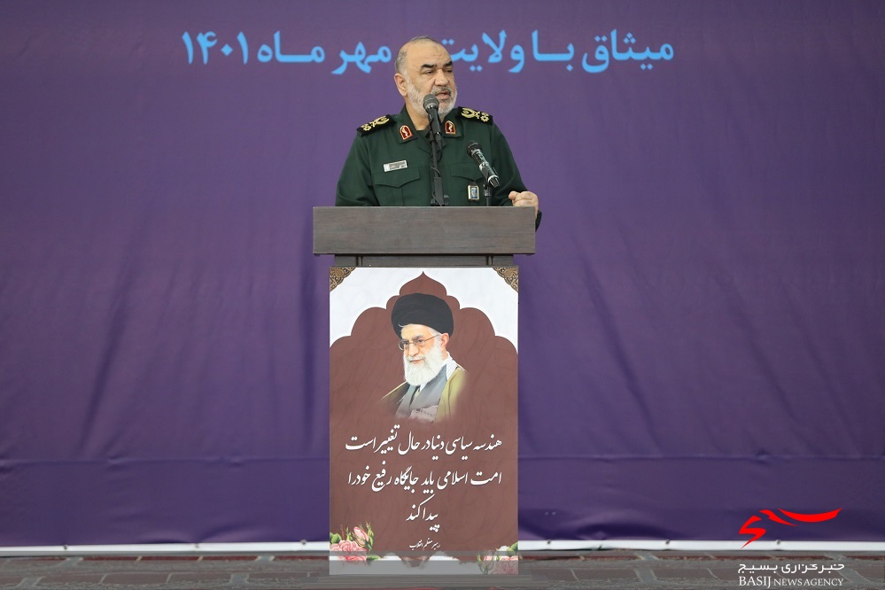 ایران فضای حیات سیاسی استکبار را تنگ‌تر کرده است/رژیم صهیونیستی درحال سقوط است