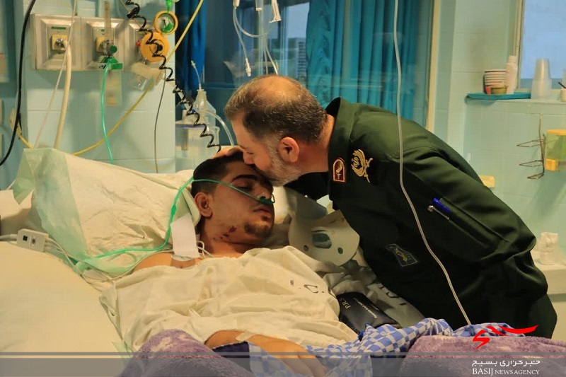 سپاه وظیفه خود میداند از بسیجیان مجروح اغتشاشات سرکشی کند سپاه وظیفه خود میداند از بسیجیان مجروح اغتشاشات سرکشی کند