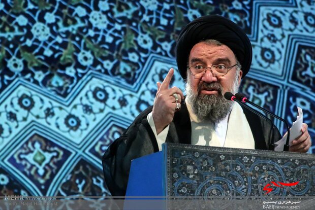 یاد کردن از شهیدان کمتر از شهادت نیست یاد کردن از شهیدان کمتر از شهادت نیست