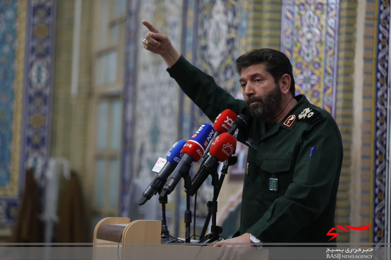 مجروح شدن ۱۸۵ بسیجی در اغتشاشات اخیر/بر خلاف ادعای رسانه های معاند تهران در آرامش است مجروح شدن ۱۸۵ بسیجی در اغتشاشات اخیر/بر خلاف ادعای رسانه های معاند تهران در آرامش است