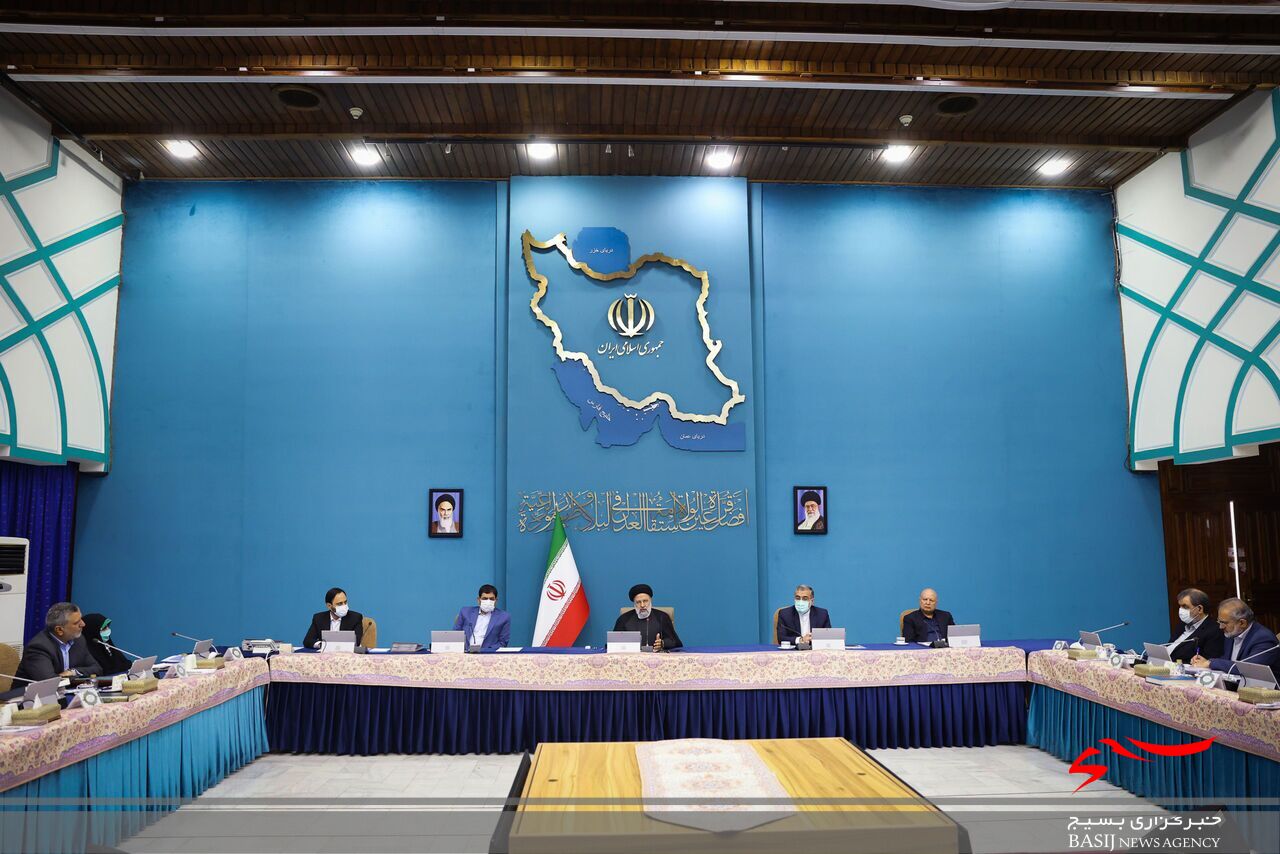 تلاش دشمن برای فتنهانگیزی ناشی از احساس خطر از اقتدار نظام است تلاش دشمن برای فتنهانگیزی ناشی از احساس خطر از اقتدار نظام است