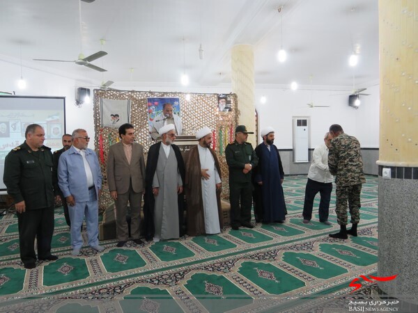 از رزمندگان حوزه سیدالهشدا(ع) سپاه دلوار تجلیل شد از رزمندگان حوزه سیدالهشدا(ع) سپاه دلوار تجلیل شد