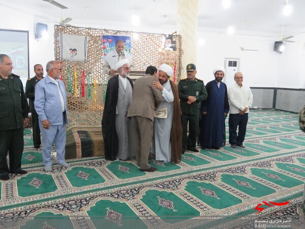 از رزمندگان حوزه سیدالهشدا(ع) سپاه دلوار تجلیل شد از رزمندگان حوزه سیدالهشدا(ع) سپاه دلوار تجلیل شد
