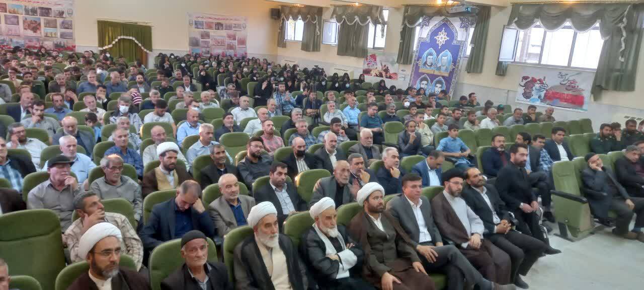 یادواره ۳۱۳شهید شهرستان سلطانیه برگزار شد یادواره ۳۱۳شهید شهرستان سلطانیه برگزار شد