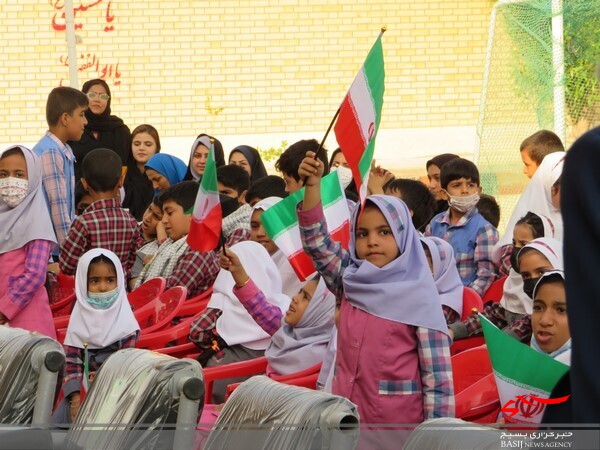 مراسم گرامیداشت 13 آبان در مدرسه شهدای روستای لیلک برگزار شد مراسم گرامیداشت 13 آبان در مدرسه شهدای روستای لیلک برگزار شد