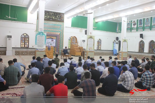 نشست بصیرتی دانش آموزان بسیجی بوشهر