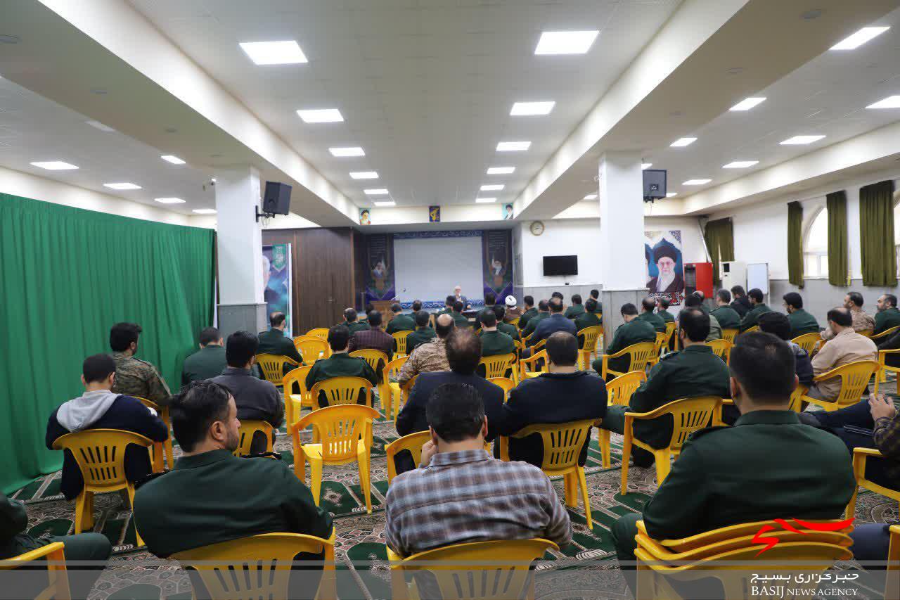 باید جهاد تبیین را در خانوادهها نهادینه کرد باید جهاد تبیین را در خانوادهها نهادینه کرد