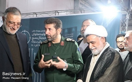 بازدید شهردار تهران و فرمانده سپاه تهران از چهارمین رویداد تولید محتوای دیجیتال بسیج تهران بزرگ