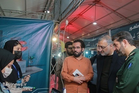 بازدید شهردار تهران و فرمانده سپاه تهران از چهارمین رویداد تولید محتوای دیجیتال بسیج تهران بزرگ
