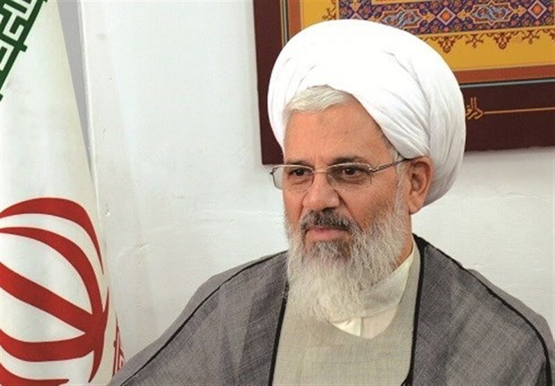 اساس کار بسیج خدمت رسانی به مردم است اساس کار بسیج خدمت رسانی به مردم است