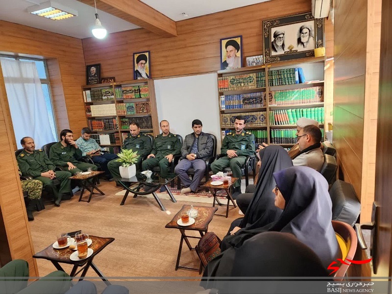 بسیج در اشتغالزایی و اقتصاد مقاومتی نقش آفرین است بسیج در اشتغالزایی و اقتصاد مقاومتی نقش آفرین است