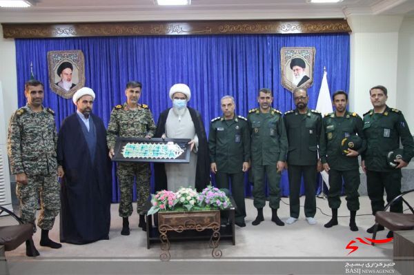 طبیعت جهان استکبار دشمنی کردن است طبیعت جهان استکبار دشمنی کردن است