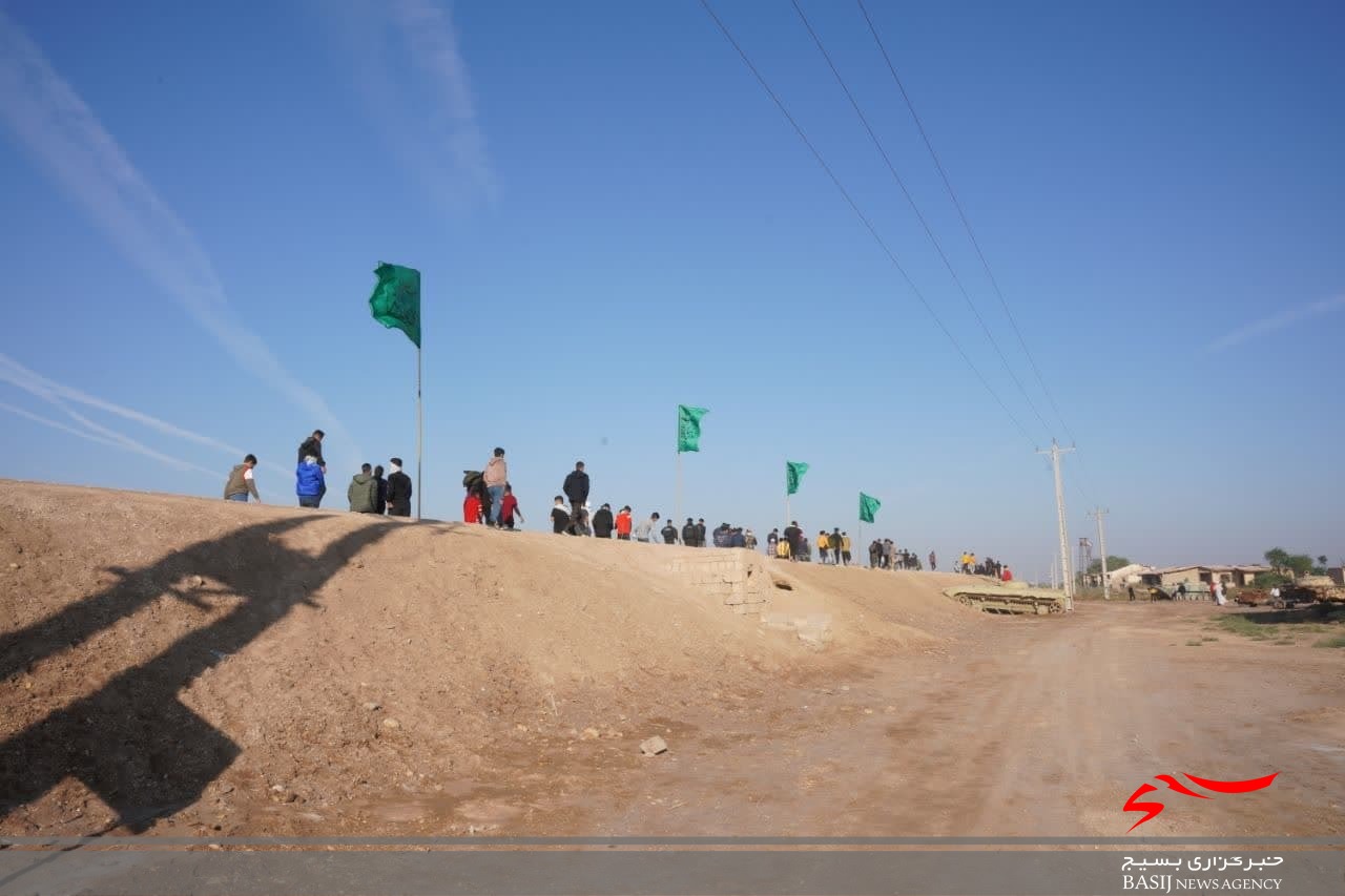 بازدید دانش آموزان لرستانی از مناطق عملیاتی جنوب