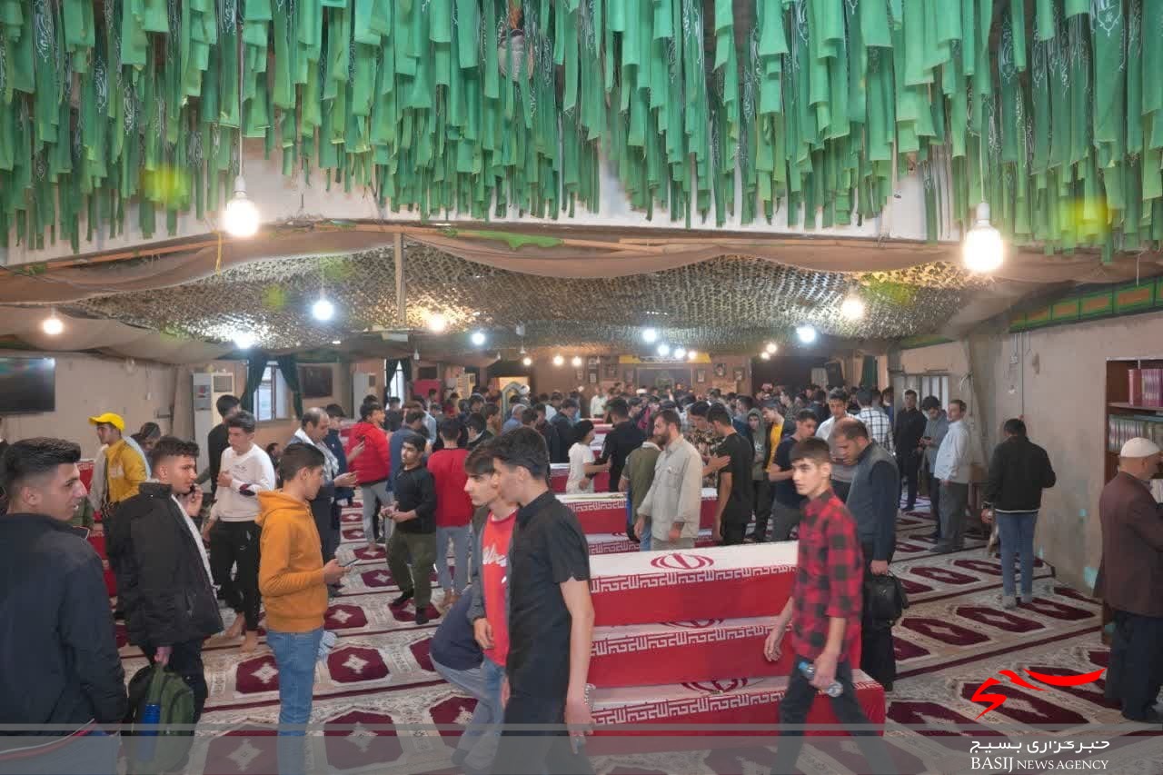 بازدید دانش آموزان لرستانی از مناطق عملیاتی جنوب