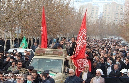 برگزاری مراسم تشییع پیکر رستم قاسمی با حضور فرماندهان سپاه در شهرک شهید محلاتی تهران