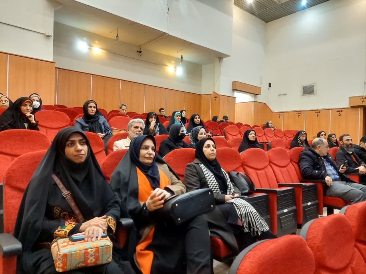 آئین اختتامیه و تجلیل از برگزیدگان جشنواره هنرهای صنایع دستی در تهران برگزار شد آئین اختتامیه و تجلیل از برگزیدگان جشنواره هنرهای صنایع دستی در تهران برگزار شد