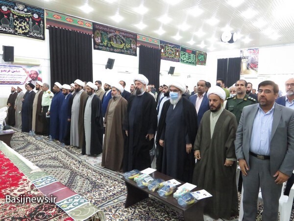 مراسم تودیع و معارفه امام جمعه شهر دلوار انجام شد مراسم تودیع و معارفه امام جمعه شهر دلوار انجام شد
