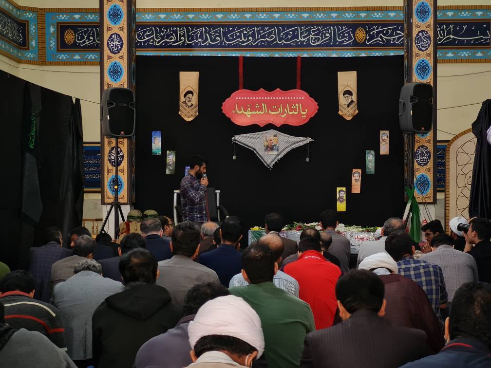 تشییع شهید گمنام بر دستان دانشجویان دانشگاه خلیج فارس