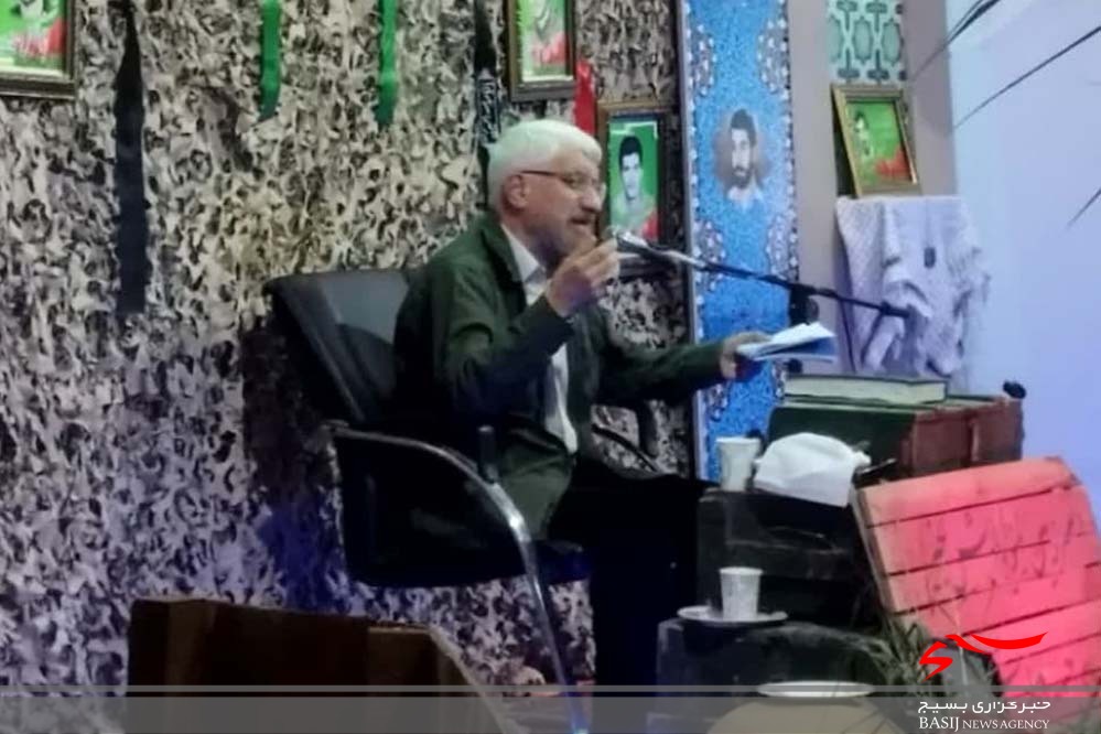 یادواره ۲۳ شهید بخش مرکزی شهرستان جعفرآباد قم برگزار شد یادواره ۲۳ شهید بخش مرکزی شهرستان جعفرآباد قم برگزار شد