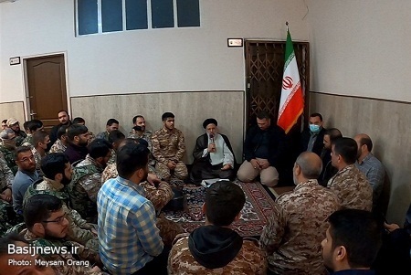 بدنه اجرایی کشور باید از روحیه بسیجی برای کار جهادی استفاده کند