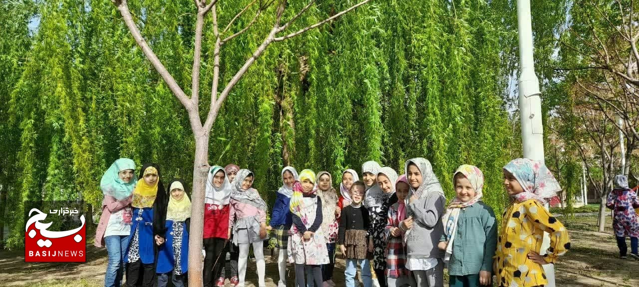 اردوی دورهمی دختران صالحینی پایگاه معراج قم در بوستان پروانه برگزار شد اردوی دورهمی دختران صالحینی پایگاه معراج قم در بوستان پروانه برگزار شد
