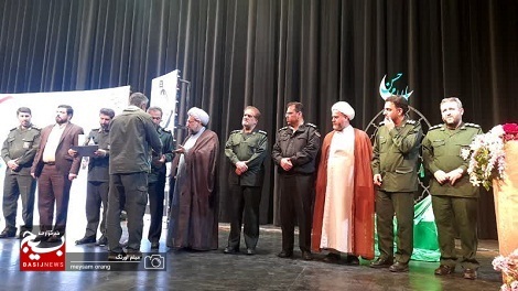 محفل انس با قرآن کریم در ناحیه مقاومت بسیج مالک اشتر