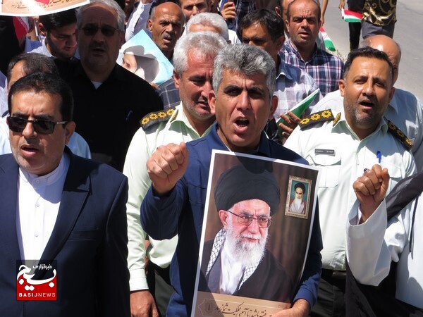 راهپیمایی روز قدس همزمان با سراسر کشور در شهر دلوار برگزار شد راهپیمایی روز قدس همزمان با سراسر کشور در شهر دلوار برگزار شد