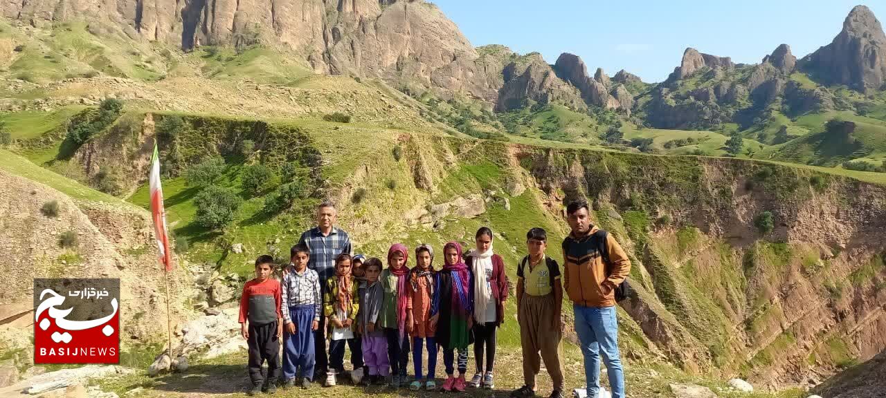 برای رسیدن به دانشآموزانم برای رسیدن به دانشآموزانم
