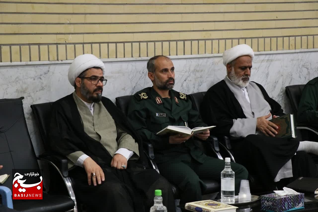 سیره و منش زندگی شهدا درس زندگی است سیره و منش زندگی شهدا درس زندگی است