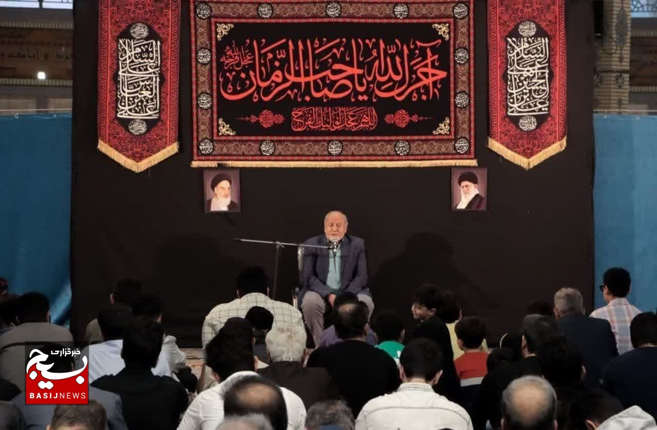 ضیافت افطاری «چشمانتظاران» در مسجد مقدس جمکران برگزار شد ضیافت افطاری «چشمانتظاران» در مسجد مقدس جمکران برگزار شد