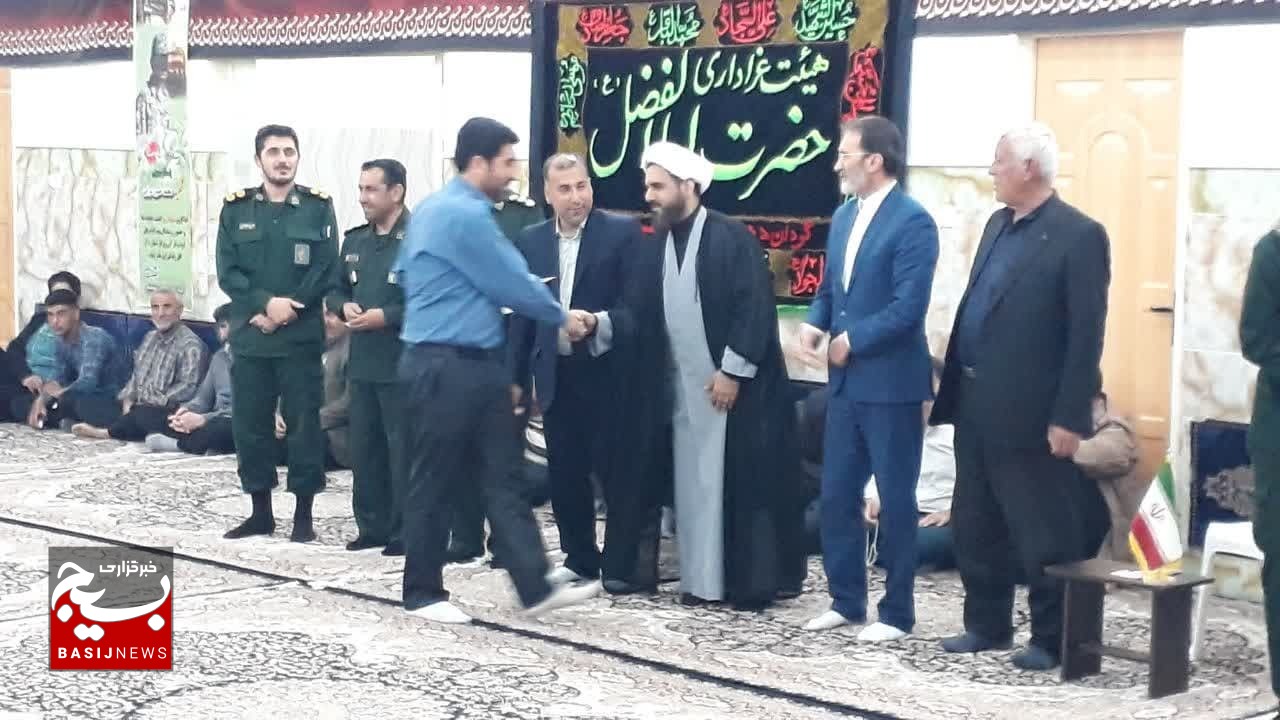 همایش بصیرتی رزمندگان گردان دهم امام حسین(ع) در شهرستان جعفرآباد قم همایش بصیرتی رزمندگان گردان دهم امام حسین(ع) در شهرستان جعفرآباد قم
