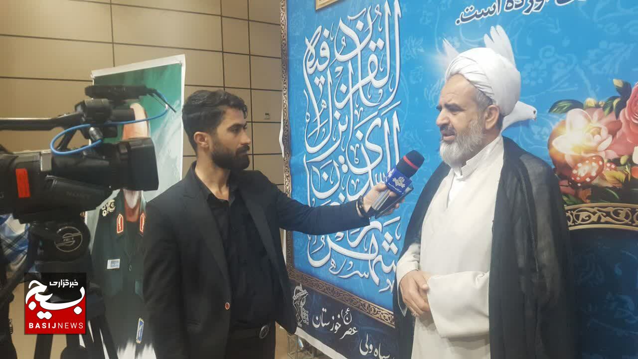 ماه رمضان با برپایی محافل انس با قرآن غنیمت شمرده شد ماه رمضان با برپایی محافل انس با قرآن غنیمت شمرده شد