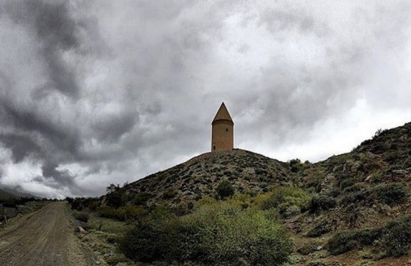 برج رادکان کردکوی نگین معماری دوره صفوی یادگاری از قرن پنجم هجری برج رادکان کردکوی نگین معماری دوره صفوی یادگاری از قرن پنجم هجری