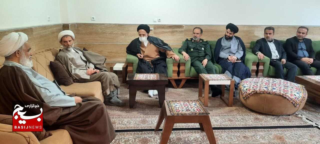 ادامه دیدارهای نوروزی فرمانده سپاه استان قم با علما و اساتید برجسته حوزوی ادامه دیدارهای نوروزی فرمانده سپاه استان قم با علما و اساتید برجسته حوزوی