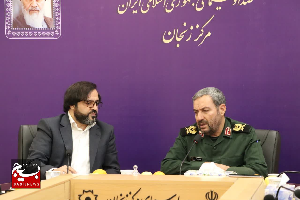 مسئولین سپاه استان زنجان با مدیرکل صدا و سیمای مرکز زنجان دیدار کردند مسئولین سپاه استان زنجان با مدیرکل صدا و سیمای مرکز زنجان دیدار کردند
