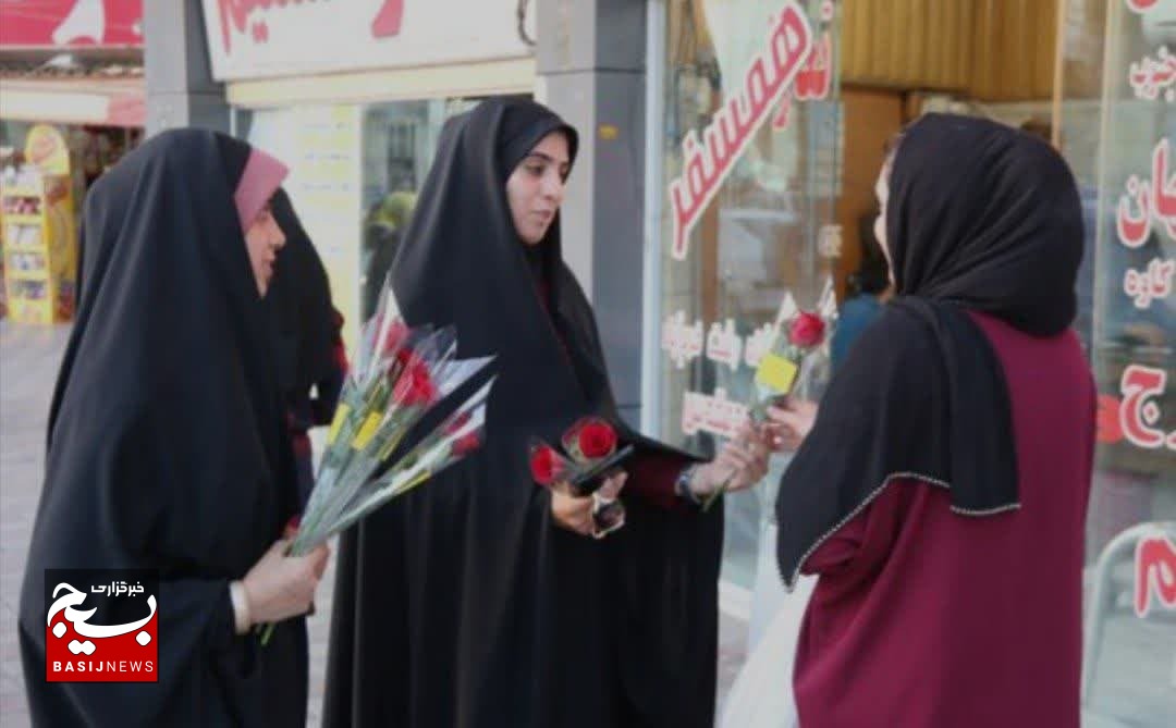 میزبانی از بانوان در کافه اتوبوس به یاد حاج قاسم در جمکران میزبانی از بانوان در کافه اتوبوس به یاد حاج قاسم در جمکران