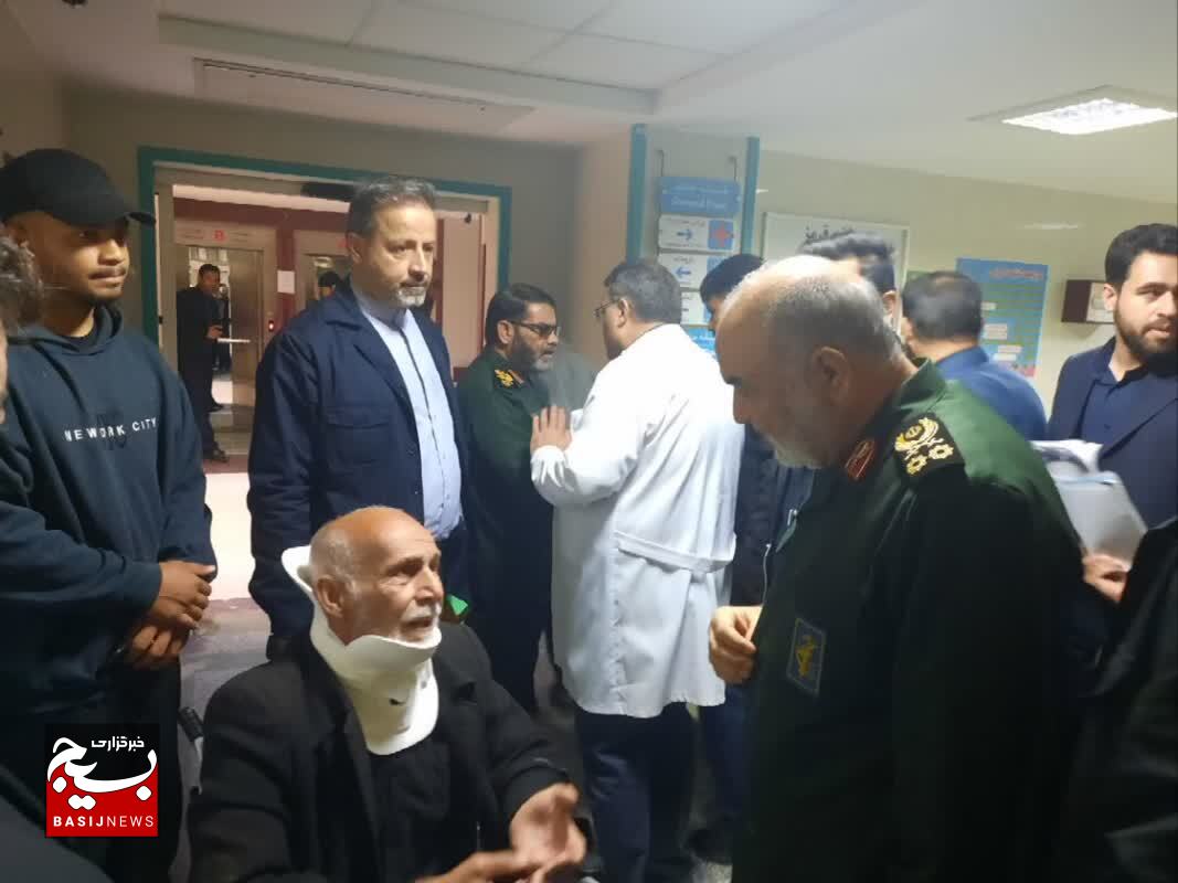 عیادت سردار سلامی و زینب سلیمانی از مجروحان حادثه تروریستی روز گذشته کرمان
