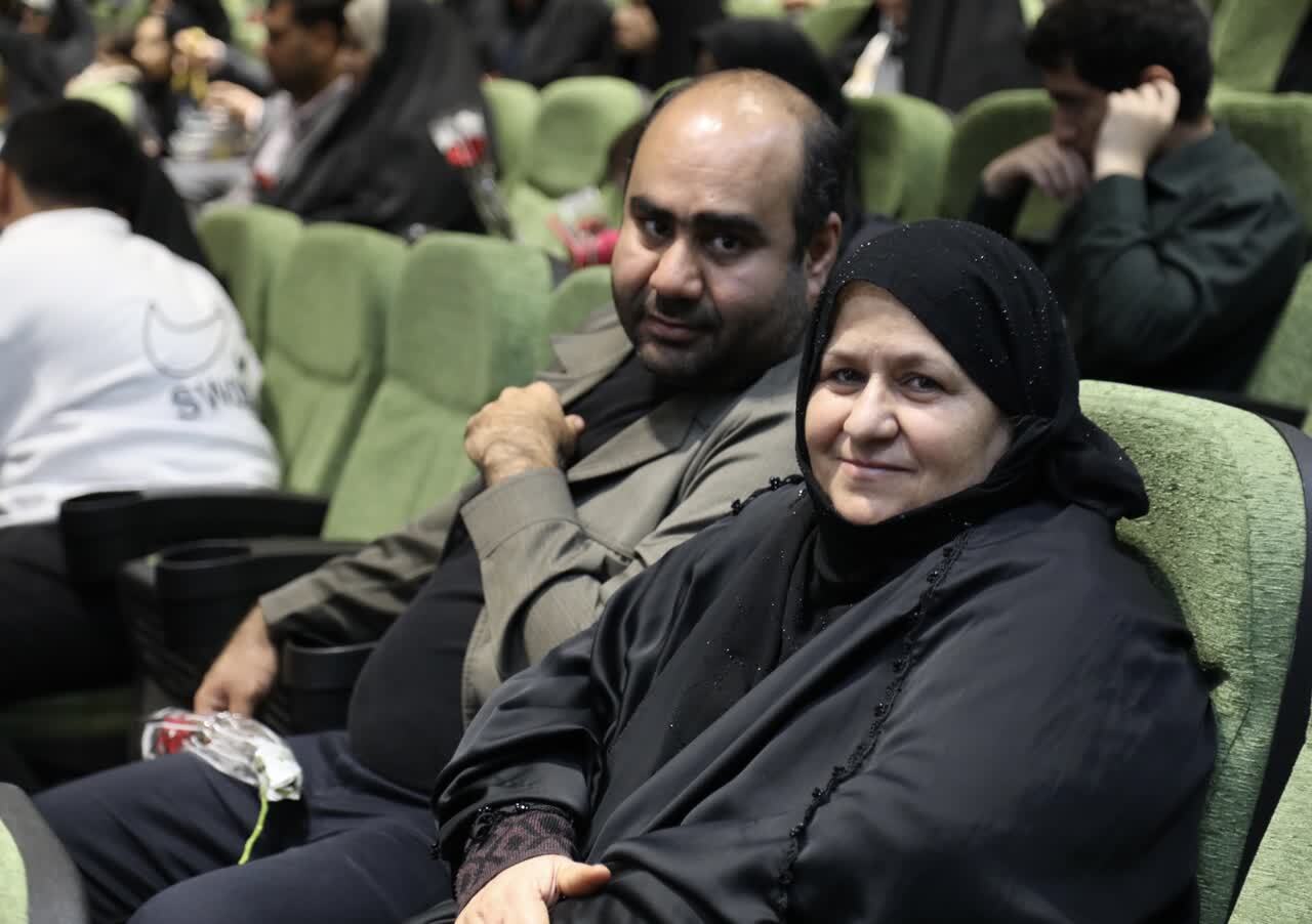 برگزاری گرامیداشت روز مادر در اهواز برگزاری گرامیداشت روز مادر در اهواز