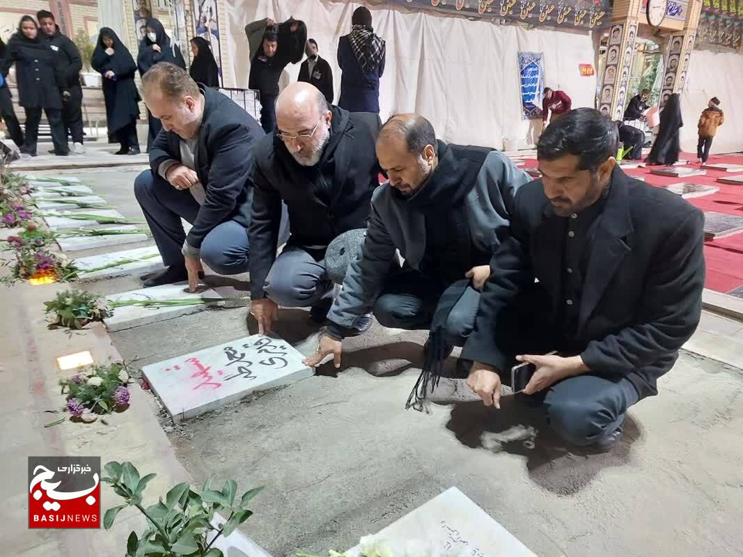 دشمن از اتحاد و وحدت ملی هراس دارد دشمن از اتحاد و وحدت ملی هراس دارد