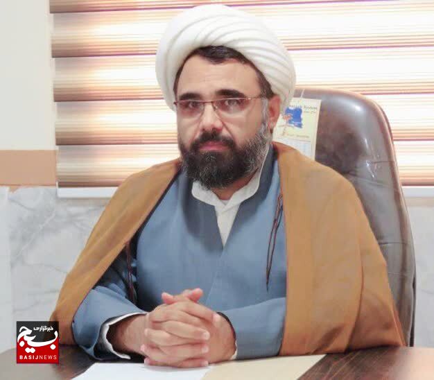 خانواده شهدا، حق بزرگی بر گردن ملت، انقلاب و نظام دارند خانواده شهدا، حق بزرگی بر گردن ملت، انقلاب و نظام دارند