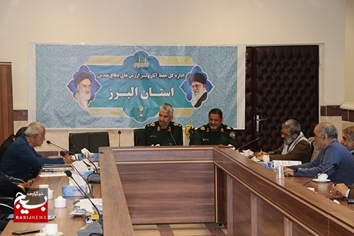 جلسه هم اندیشی مجمع رزمندگان لشکر ۱۰ سید الشهدا (ع) برگزار شد جلسه هم اندیشی مجمع رزمندگان لشکر ۱۰ سید الشهدا (ع) برگزار شد