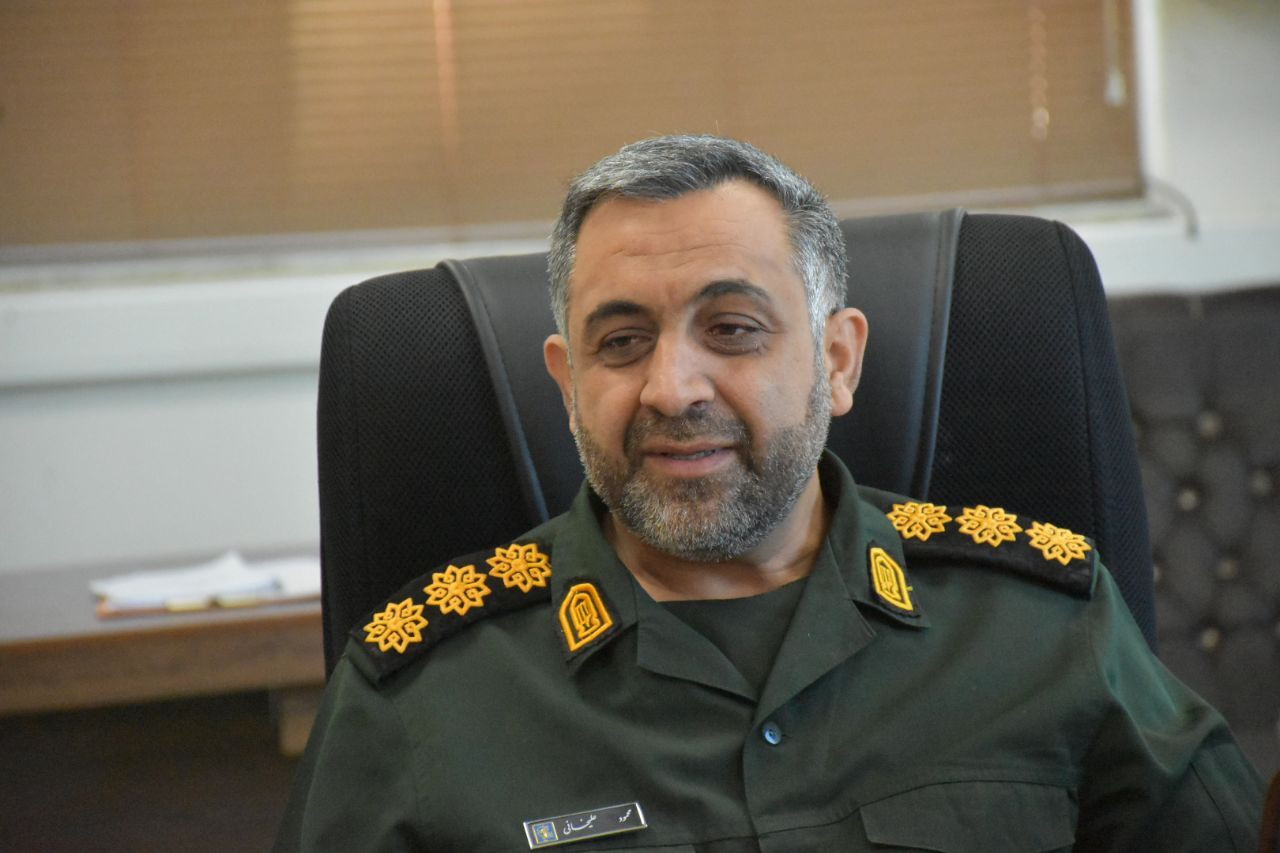 هویت بخشی به بسیج، مهمترین وظیفه حوزه و پایگاه است هویت بخشی به بسیج، مهمترین وظیفه حوزه و پایگاه است