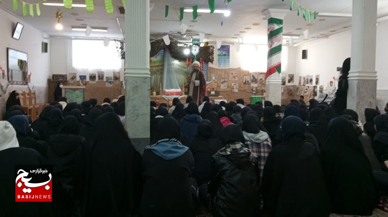 برگزاری یادواره شهدا در دبیرستان علی بن موسی الرضا(ع) قم برگزاری یادواره شهدا در دبیرستان علی بن موسی الرضا(ع) قم