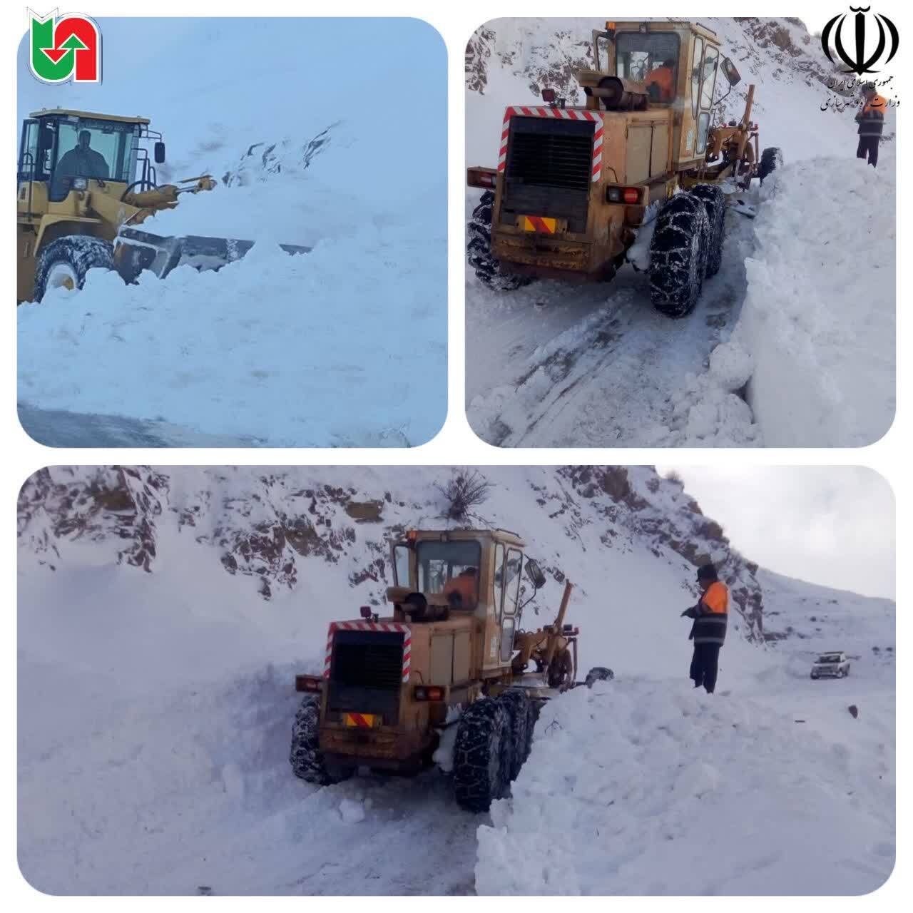 راههای روستایی استان همچنان درگیر کولاک شدید است/تردد با زنجیر چرخ به سختی صورت میگیرد راههای روستایی استان همچنان درگیر کولاک شدید است/تردد با زنجیر چرخ به سختی صورت میگیرد