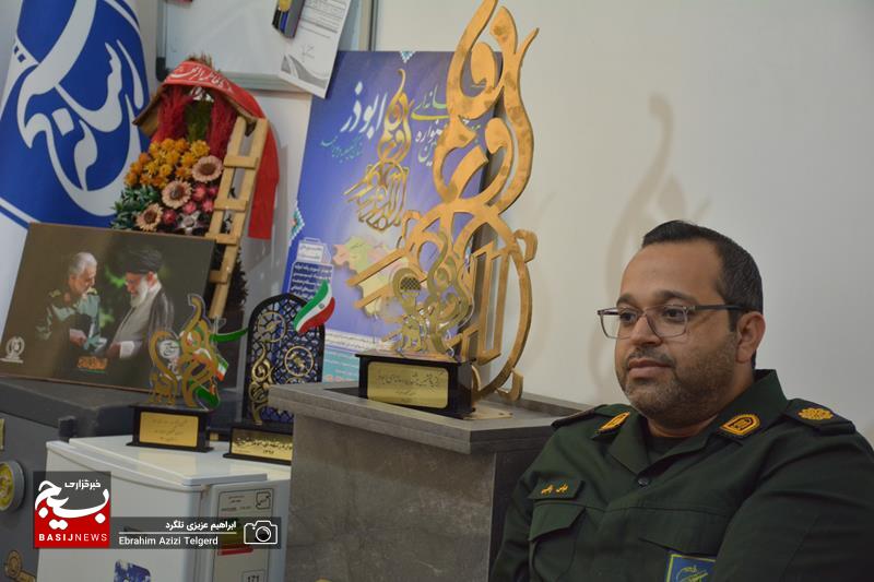 تجلیل آموزش و پرورش از مسئول سازمان بسیج رسانه استان