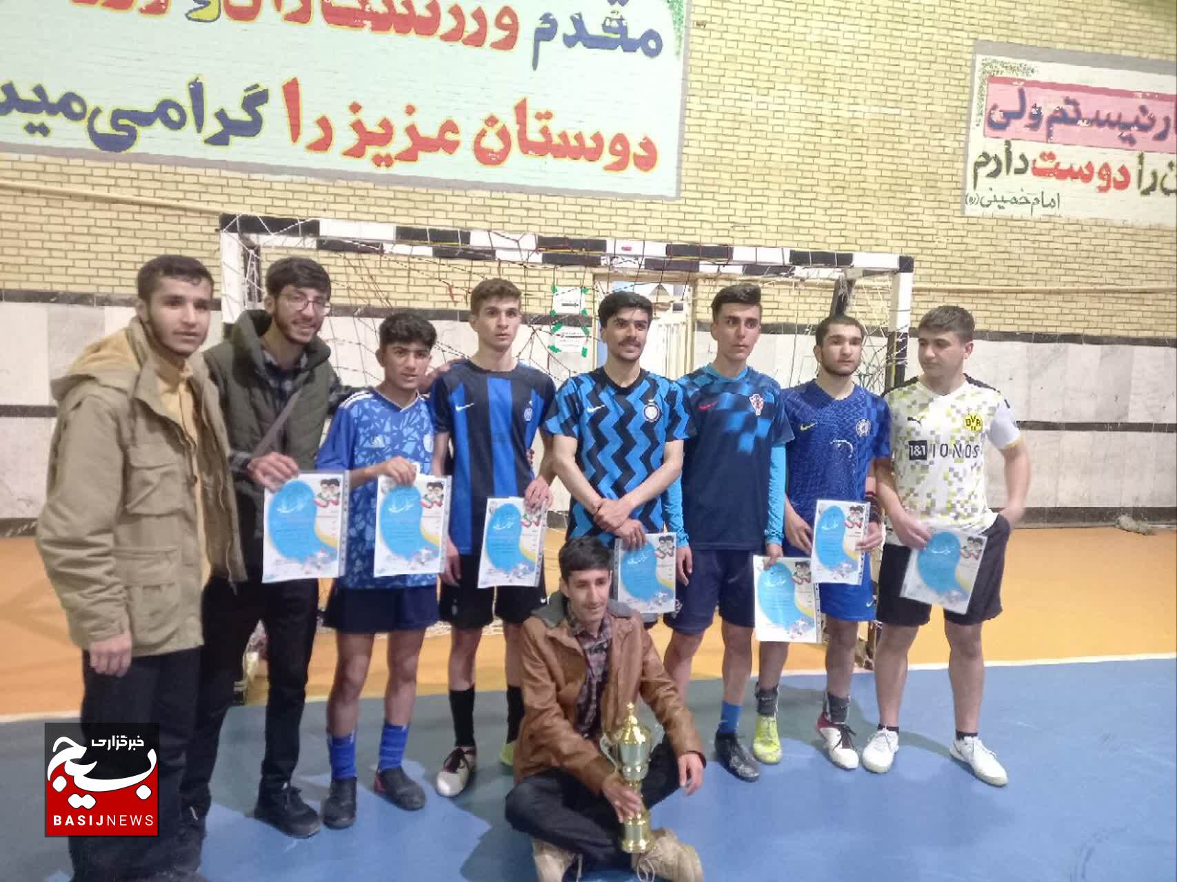 مسابقات فوتسال جام دهه فجر با قهرمانی تیم هاشمی نژاد به پایان رسید مسابقات فوتسال جام دهه فجر با قهرمانی تیم هاشمی نژاد به پایان رسید